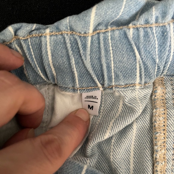 EUC LOFT high waist denim stripe short - size M - Picture 8 of 8